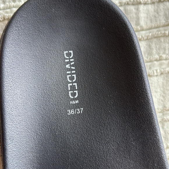 H&M slides - Picture 3 of 3